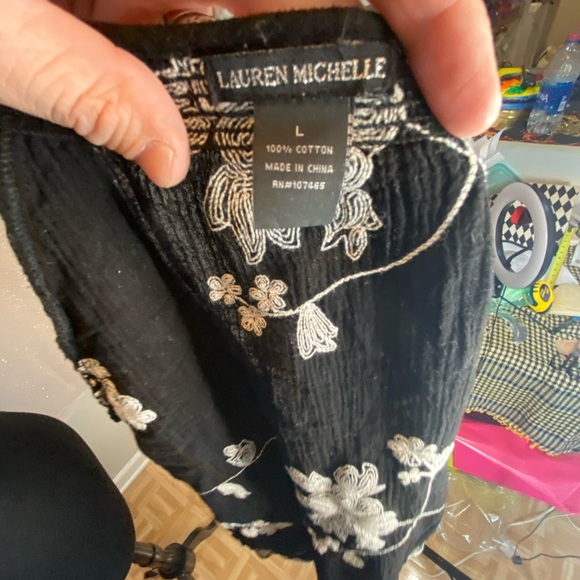 Large Cotton Embroidered Floral Top - Picture 5 of 6